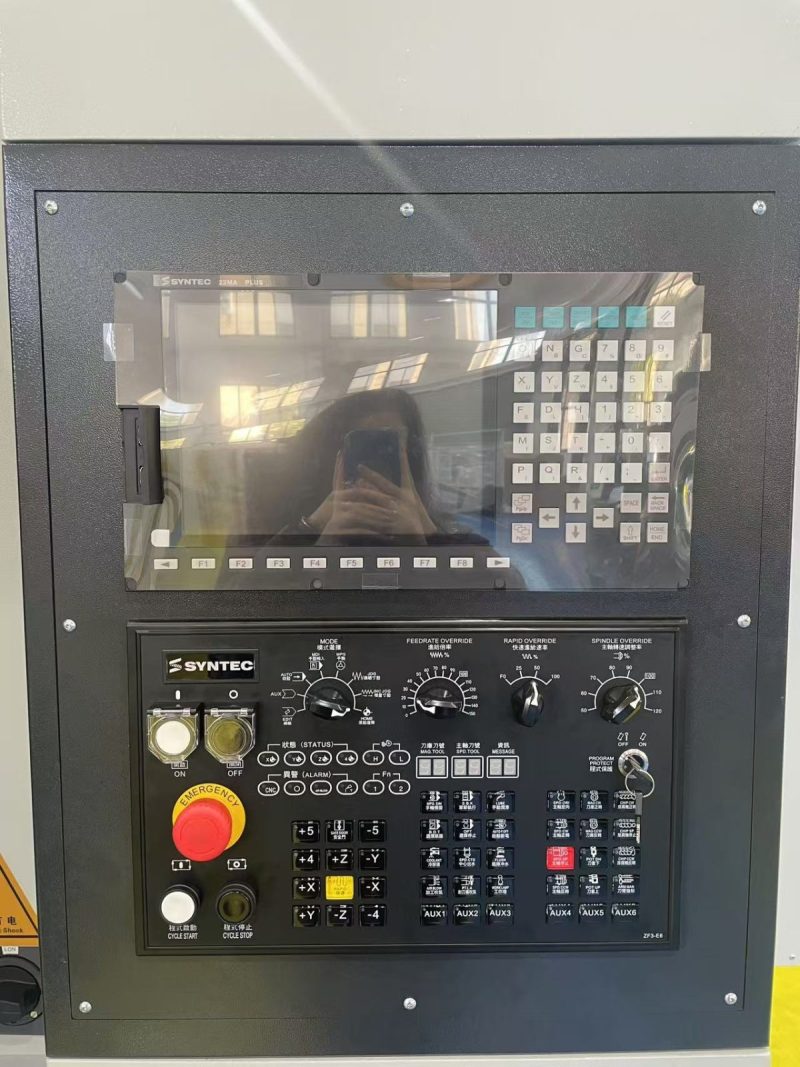 Hệ thống điều khiển CNC
