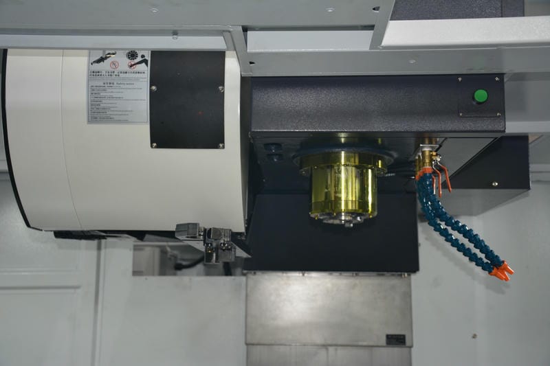Trung Tâm Gia Công Kiểu Cổng Cnc Hay Còn Gọi Là Máy Phay Giường Cnc Dy-1613 5