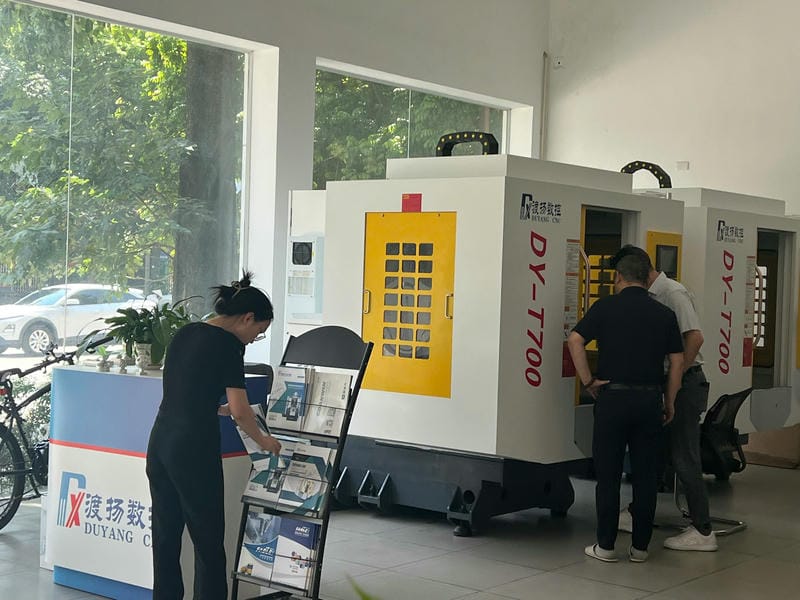 Chuẩn Bị Bàn Giao Máy Cnc